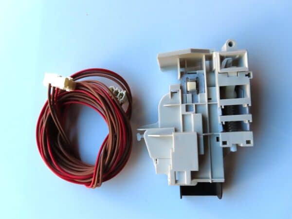 ARISTON DOOR LOCK AND HARNESS M:AQXL95AUS