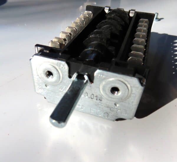 Linea Selector Switch L1862S - Image 3