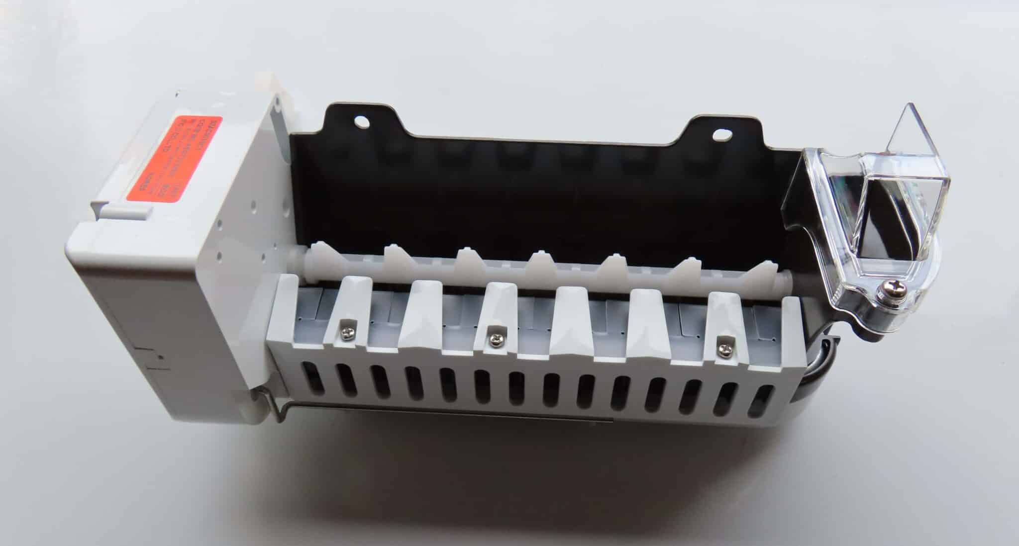 LG Fridge Ice Maker Assembly Complete GF-5D906SL