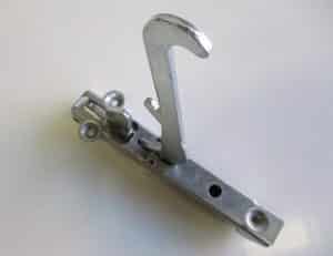 DELONGHI OVEN DOOR HINGE DE91