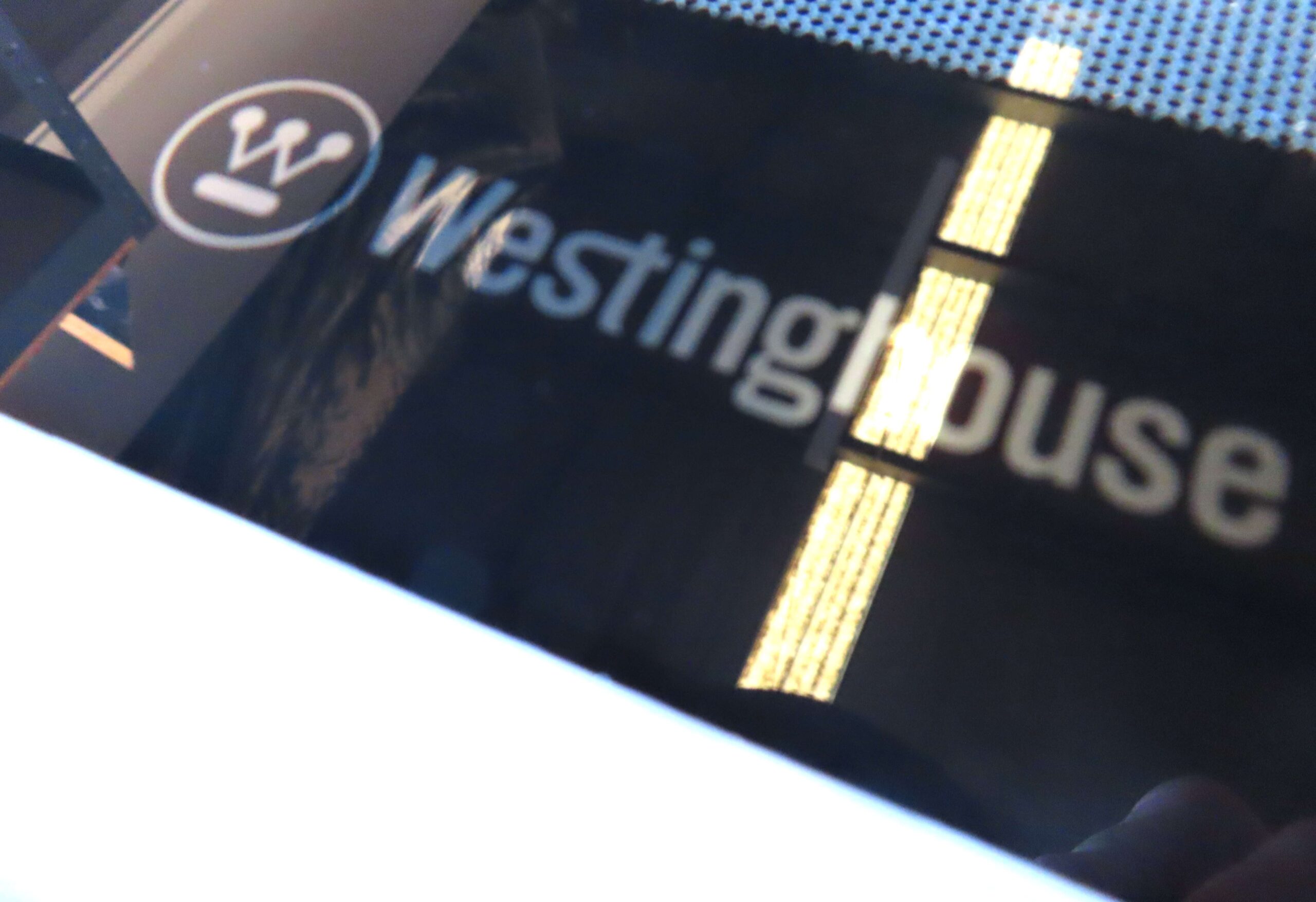WESTINGHOUSE OVEN OUTER DOOR GLASS WFE946SB - Image 9