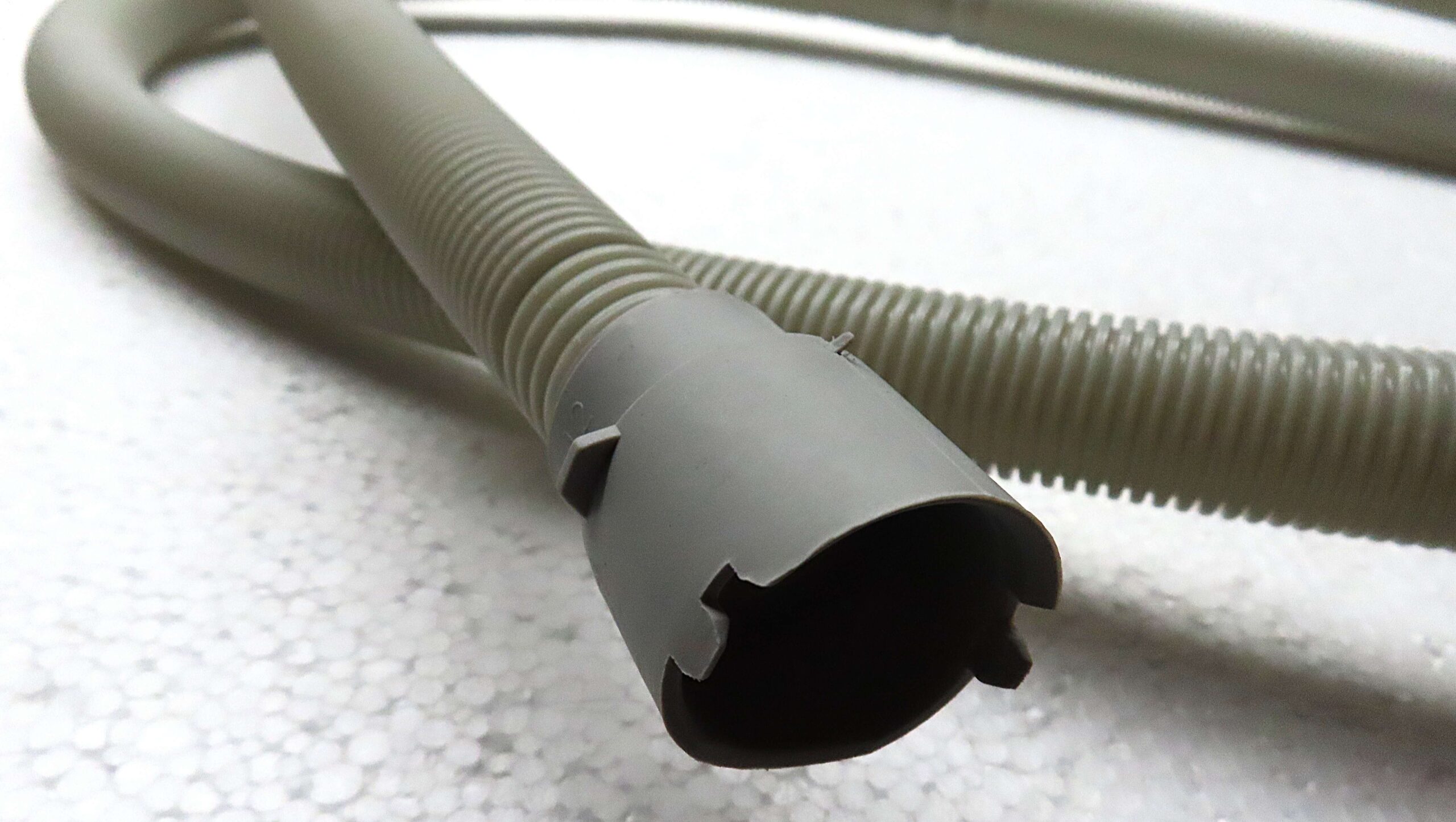 BEKO DISHWASHER DRAIN HOSE - Image 6