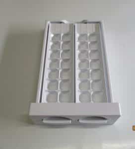 SAMSUNG FRIDGE ICE TRAY
