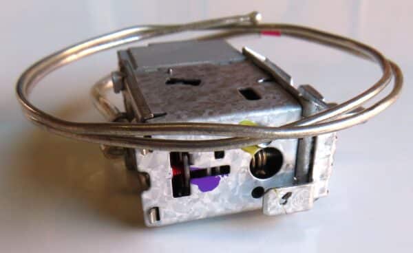 HISENSE FRIDGE THERMOSTAT - Image 3