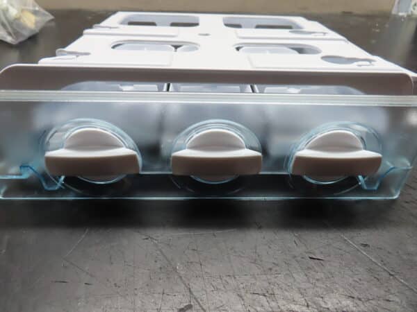 ELECTROLUX/WEST FREEZER TWIST & SERVE ICE TRAY 8588119567010 - Image 4