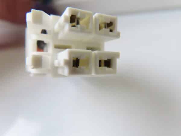 WESTINGHOUSE FRIDGE ICE MAKER & BOX 3011199510 - Image 4
