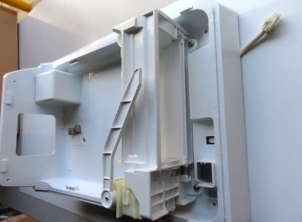 HISENSE FRIDGE ICEMAKER & AUGER MOTOR ASSY K1968867 - Image 3