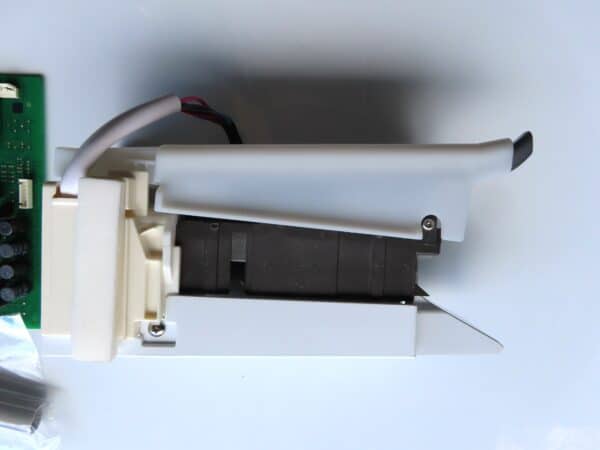 SAMSUNG FRIDGE ICE MAKER ASSY KIT DA82-02643A - Image 3