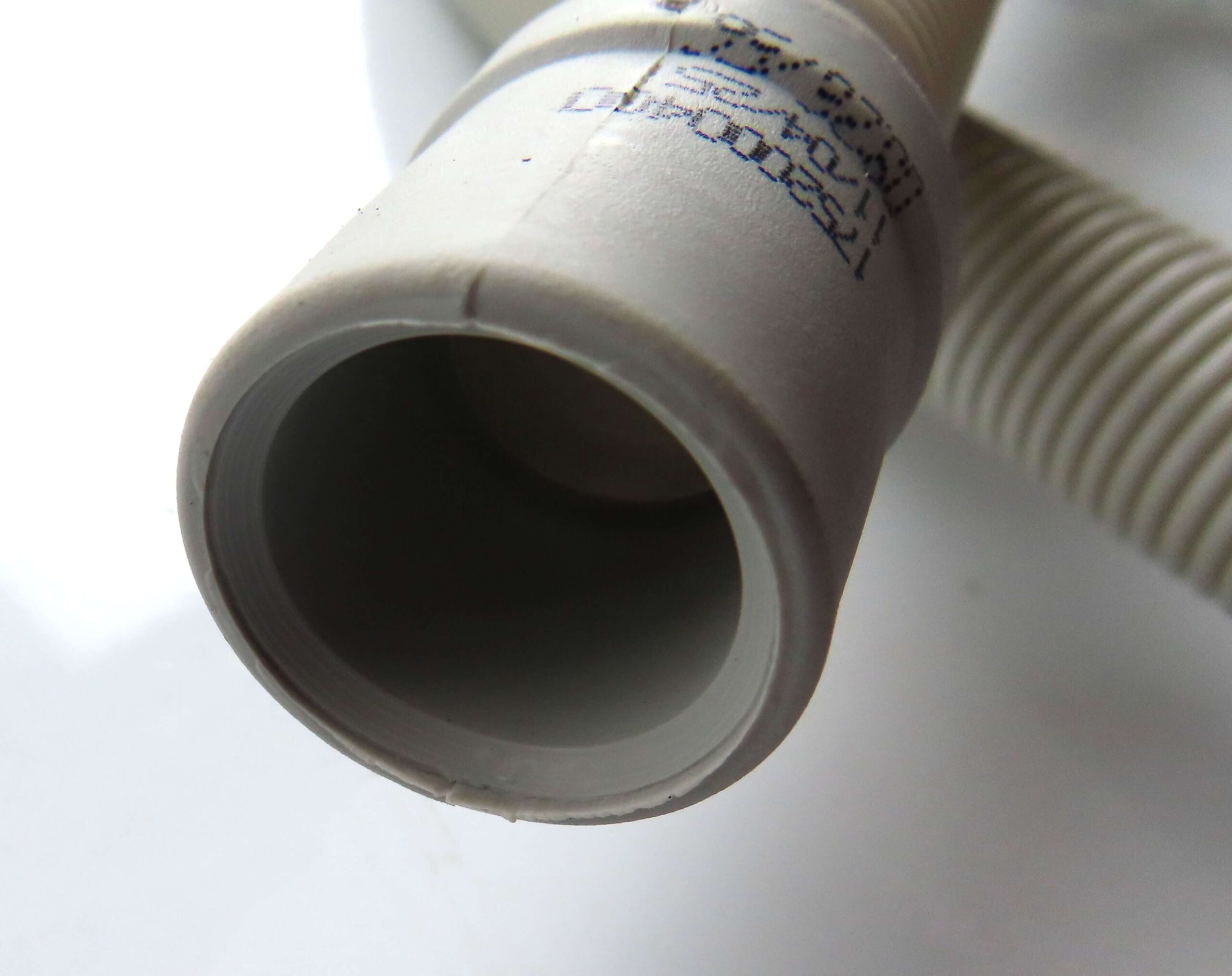 BEKO/EUROMAID DISHWASHER DRAIN HOSE 2085mm 1752000400 - Image 4