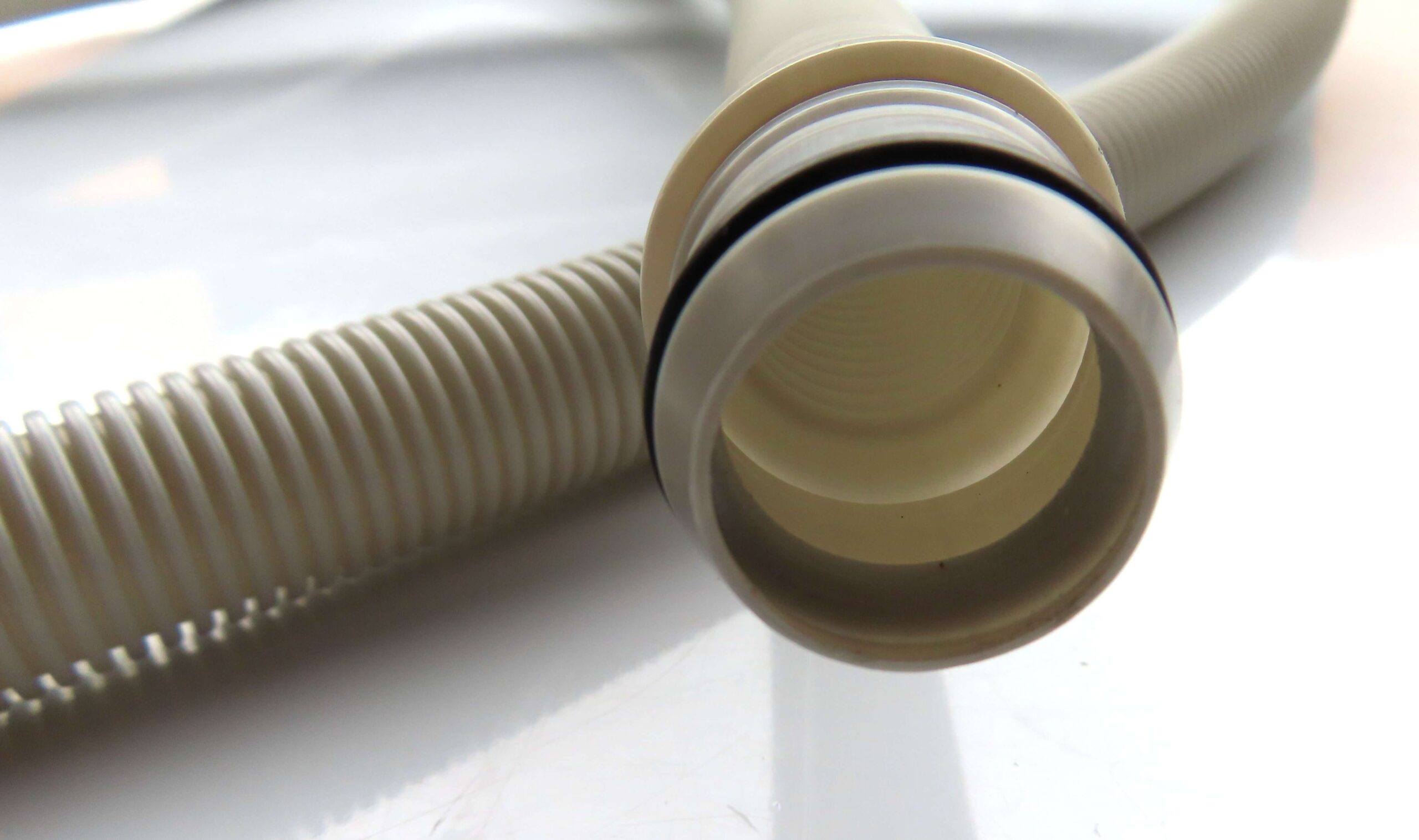 BEKO/EUROMAID DISHWASHER DRAIN HOSE 2085mm 1752000400 - Image 5