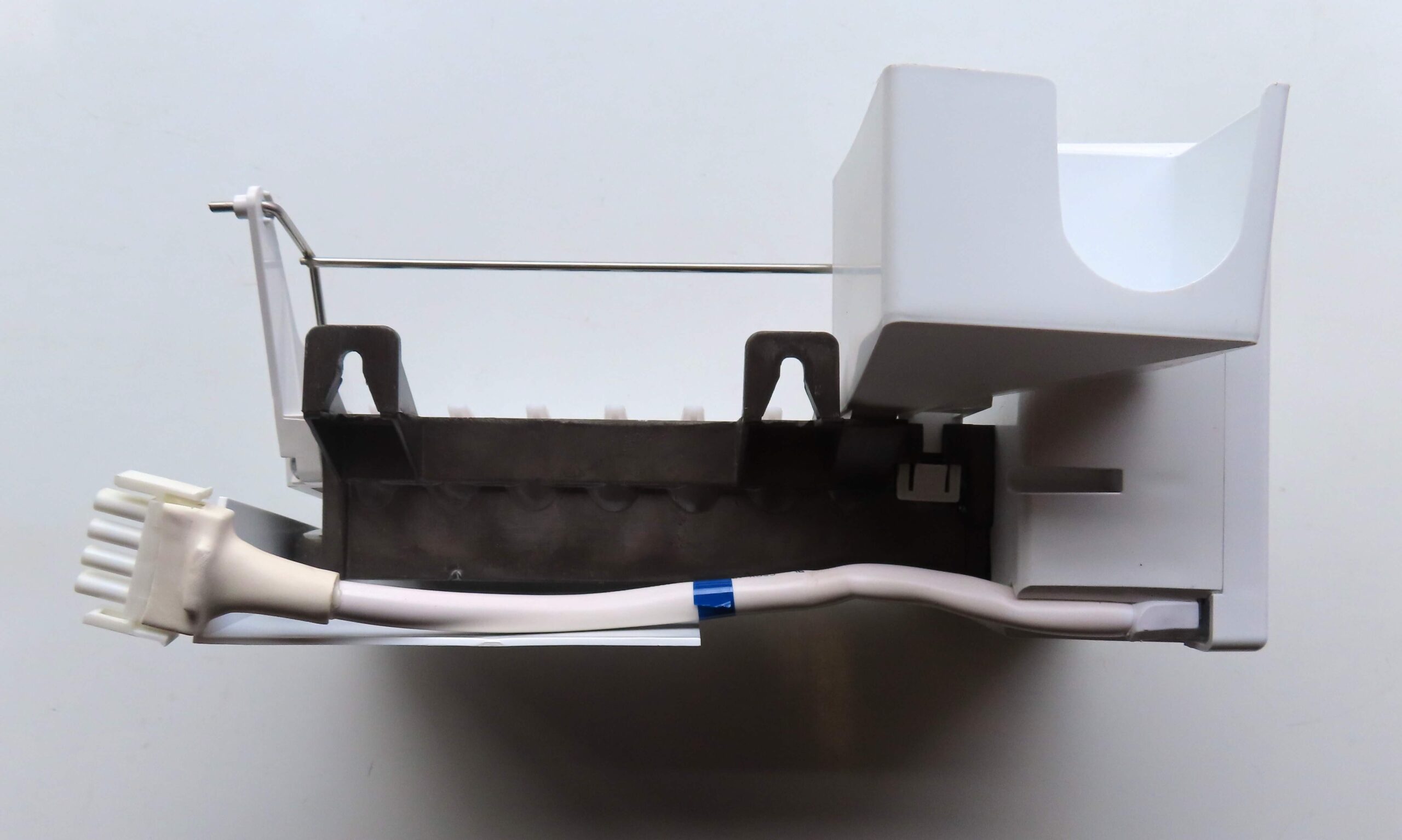 BOSCH FRIDGE ICE MAKER KAD62S20/07 - Image 5