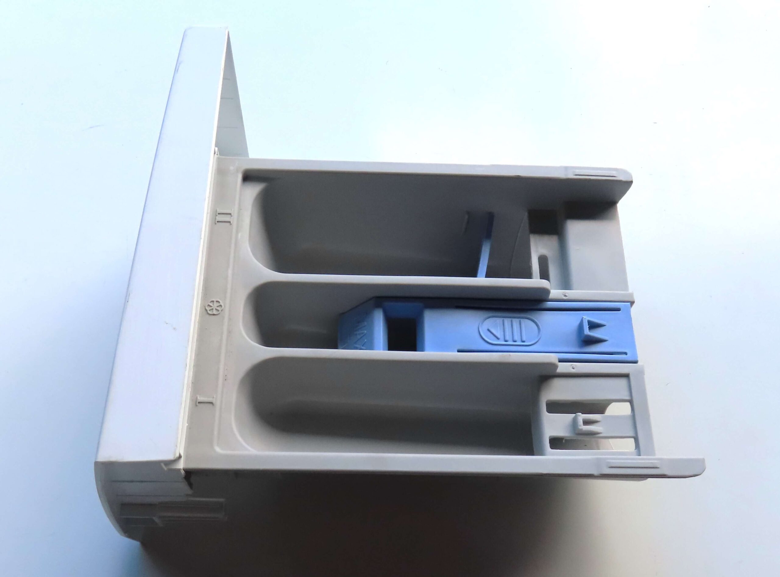 EUROMAID/MIDEA washing machine detergent container 12138100009869 - Image 4