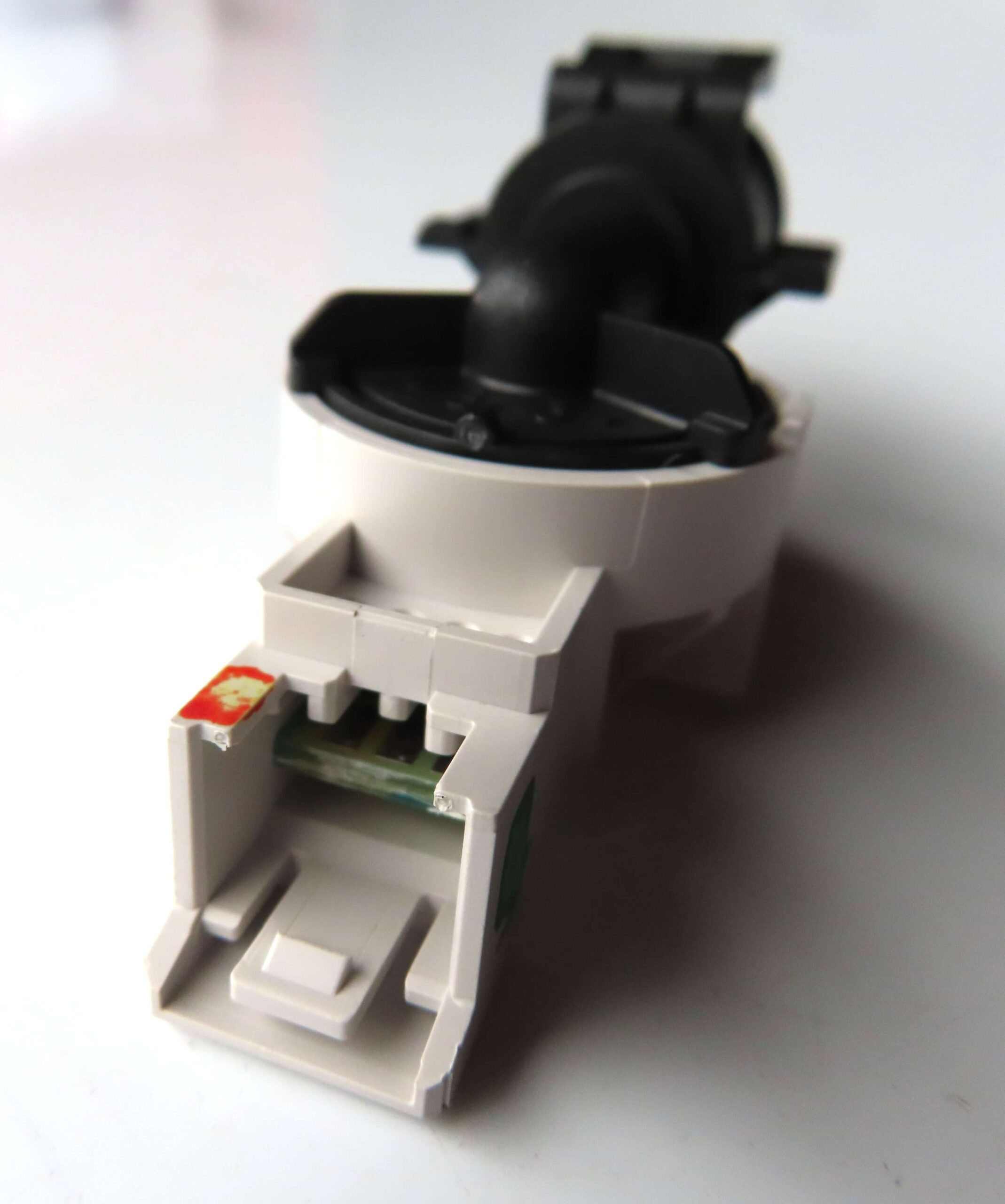 AEG/ELECTROLUX DISHWASHER PRESSURE SWITCH 140000554083 - Image 2