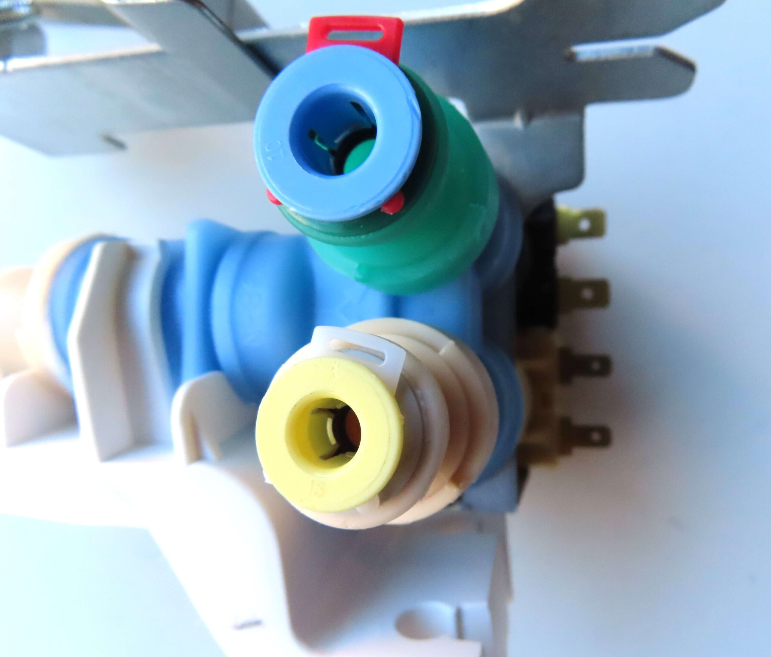 HAIER FRIDGE WATER VALVE ASSEMBLY H0060854039 - Image 2