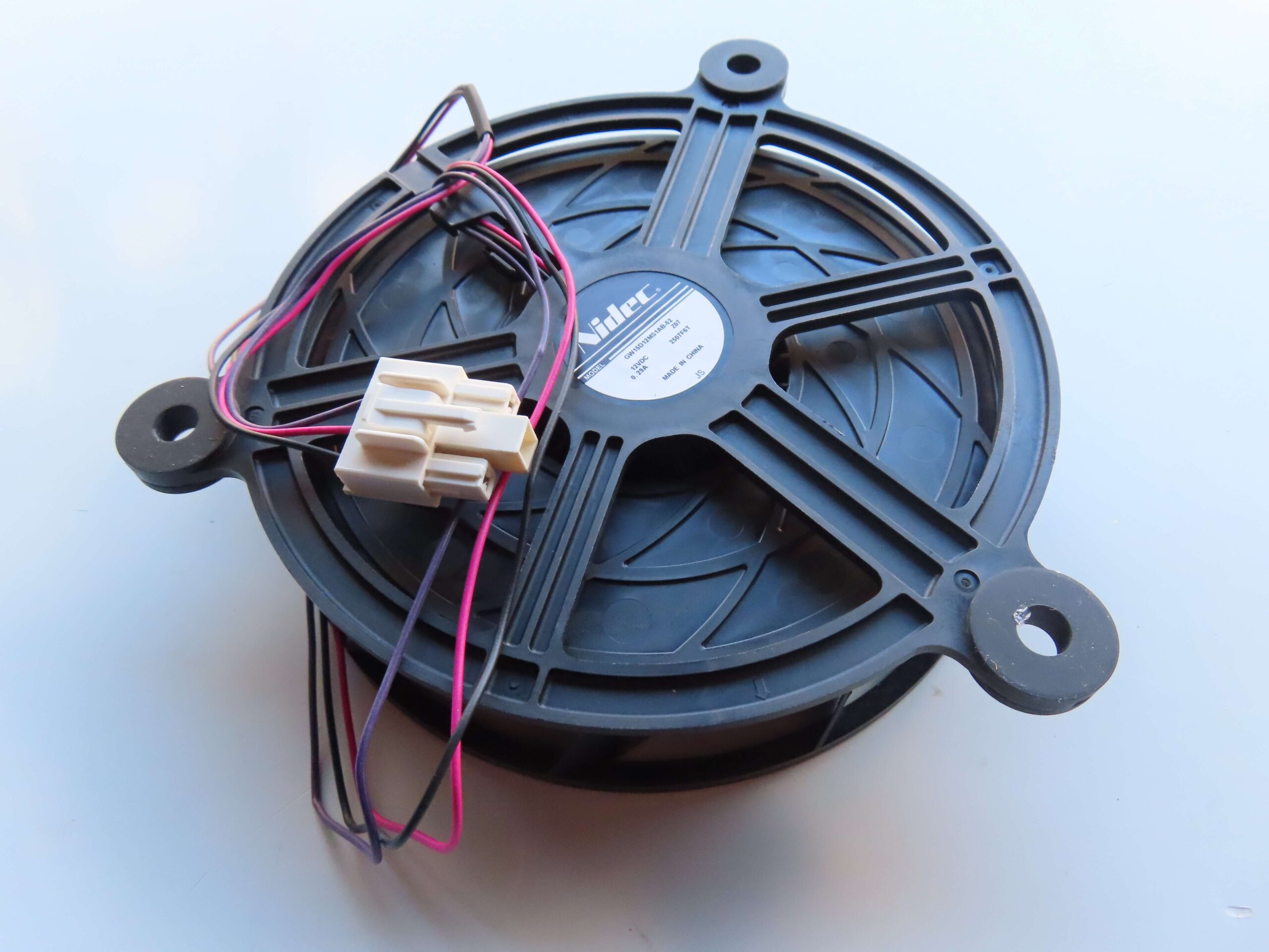 HISENSE FRIDGE DC MOTOR FAN K1960493 - Image 2