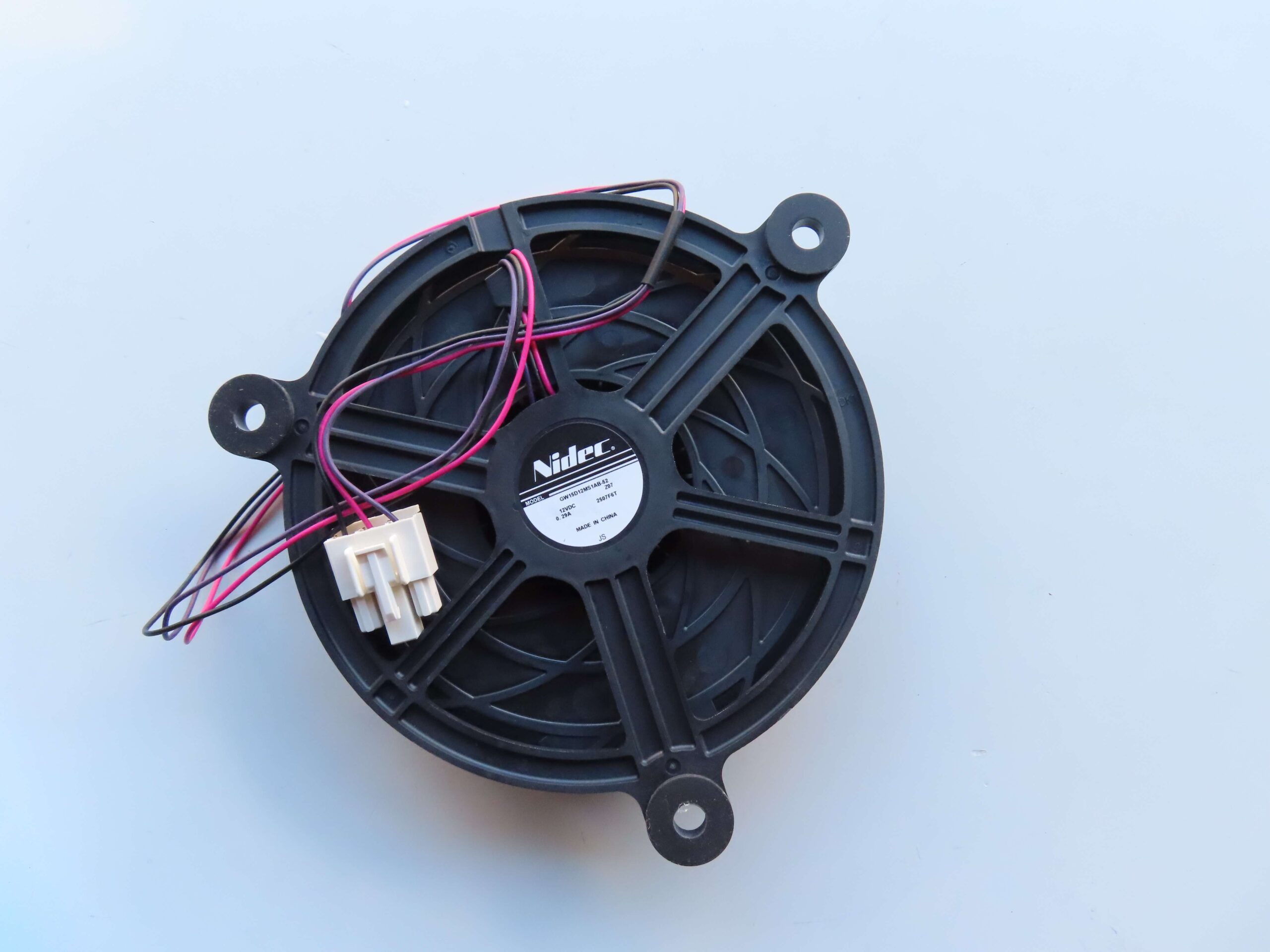 HISENSE FRIDGE DC MOTOR FAN K1960493 - Image 8