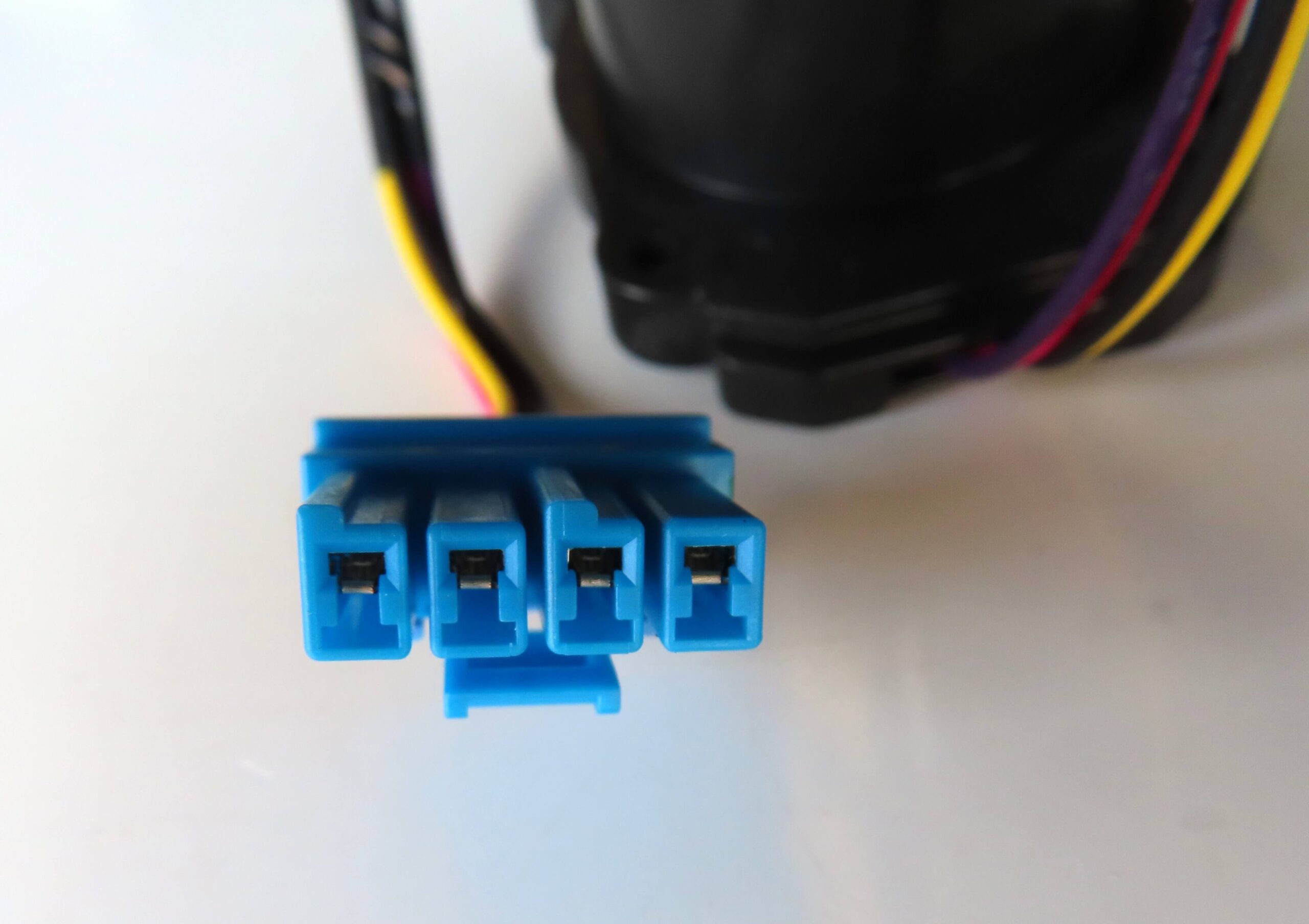 LG FRIDGE DC CONDENSER FAN MOTOR EAU65058519 - Image 2