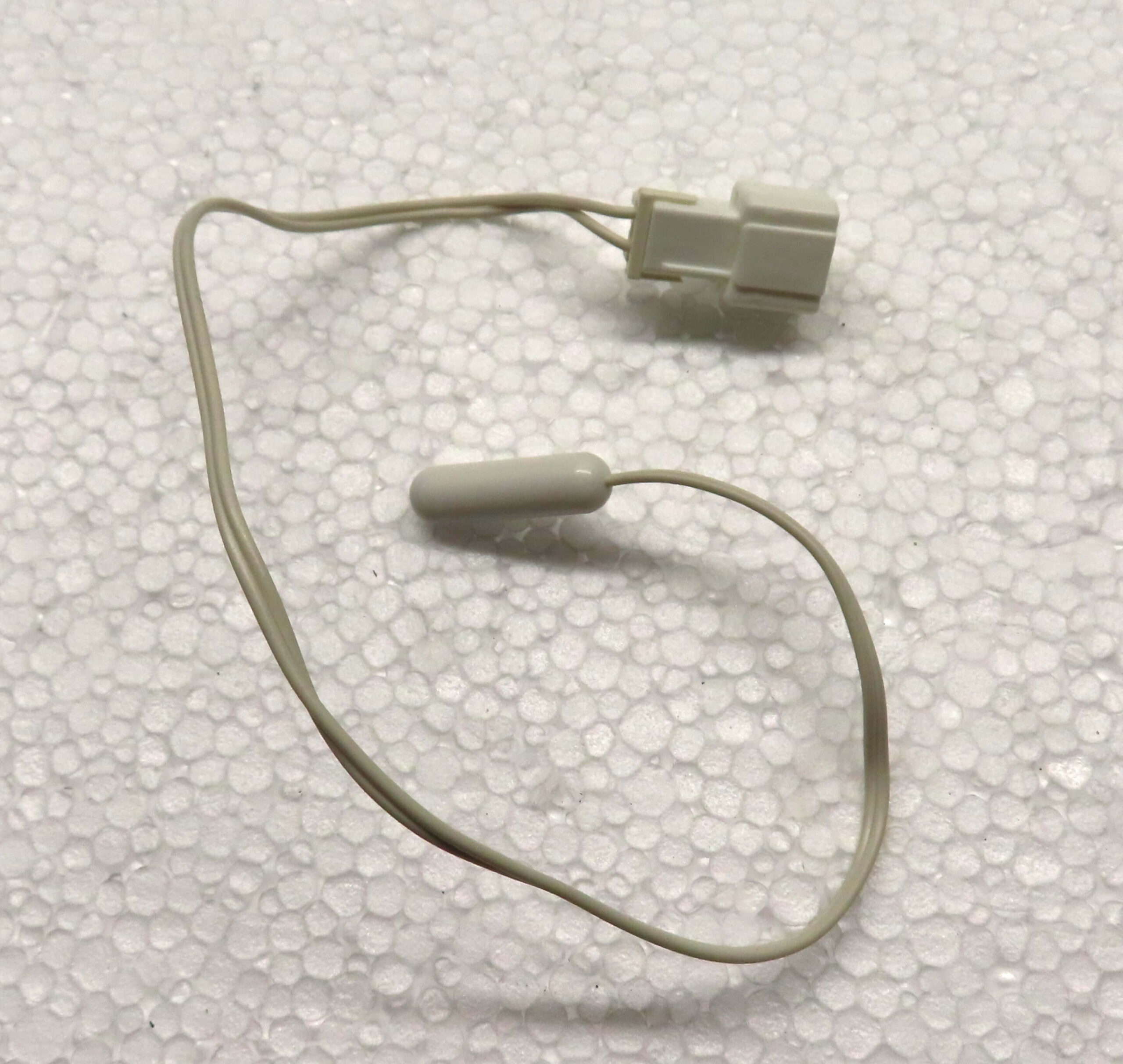 HITACHI FRIDGE DEFROST SENSOR PTR-H24PGD7 002 - Image 4