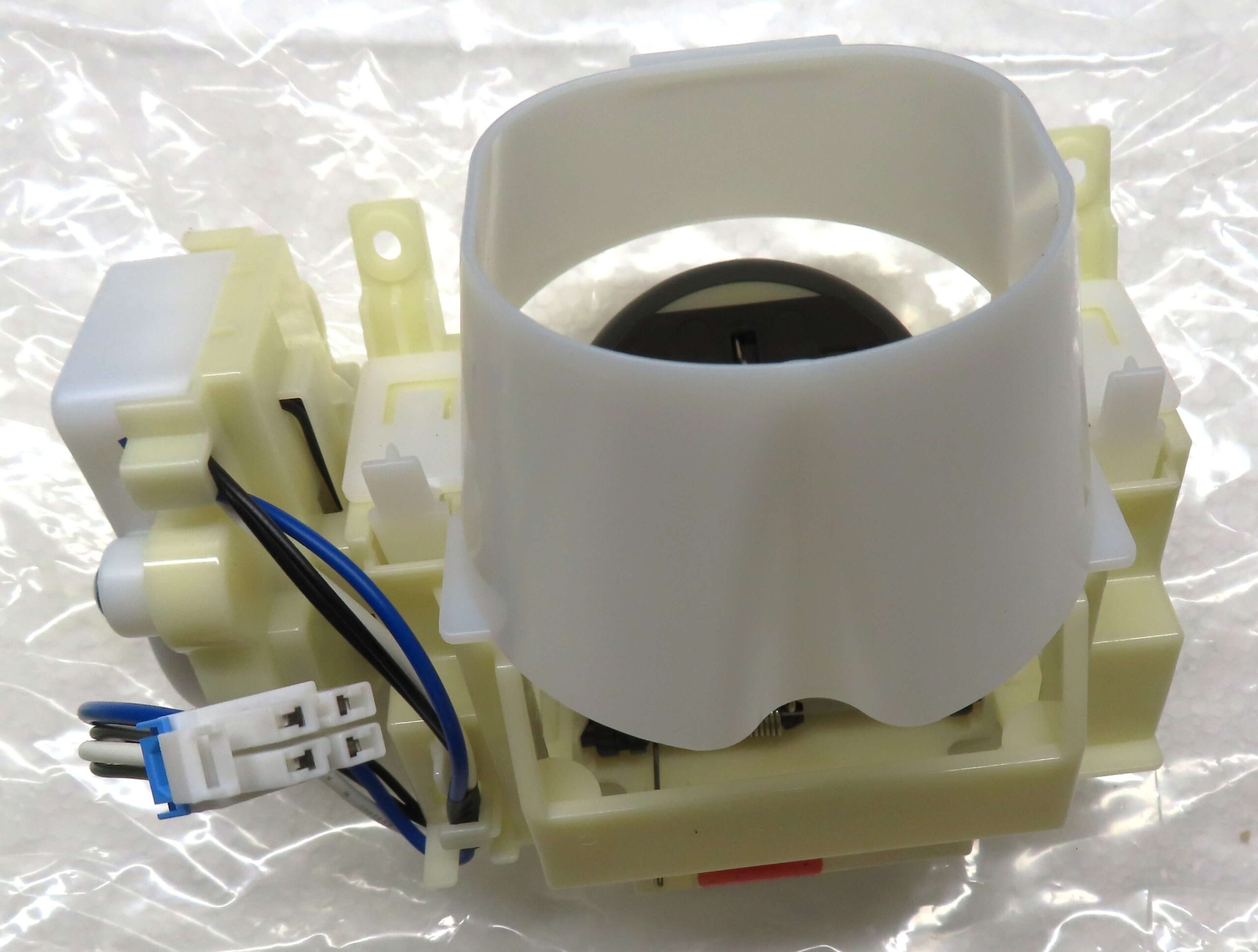 Samsung Fridge Ice Route Case Assy DA97-19028A - Image 5