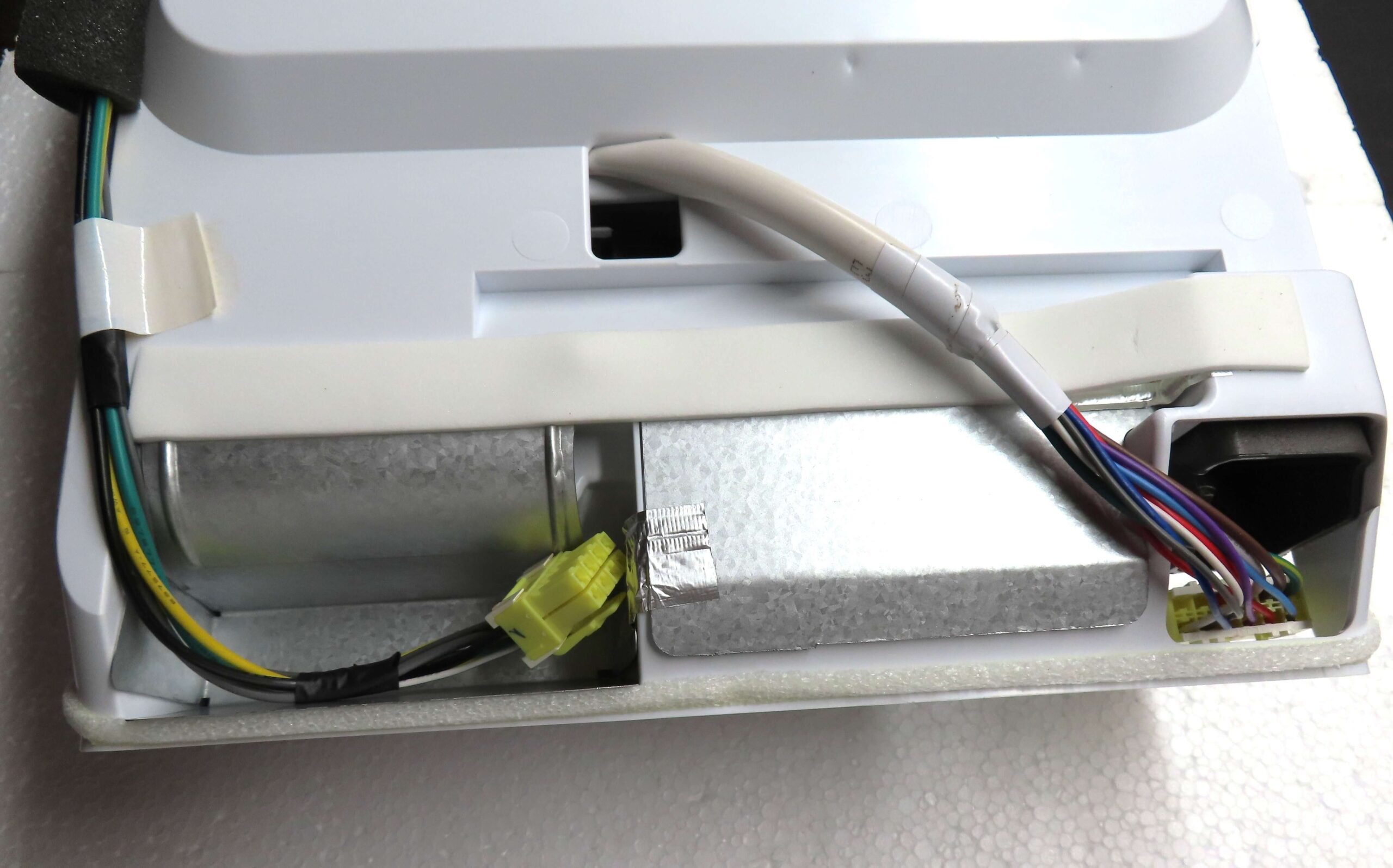 SAMSUNG FRIDGE ICE MAKER & AUGER DA97-11095D - Image 10