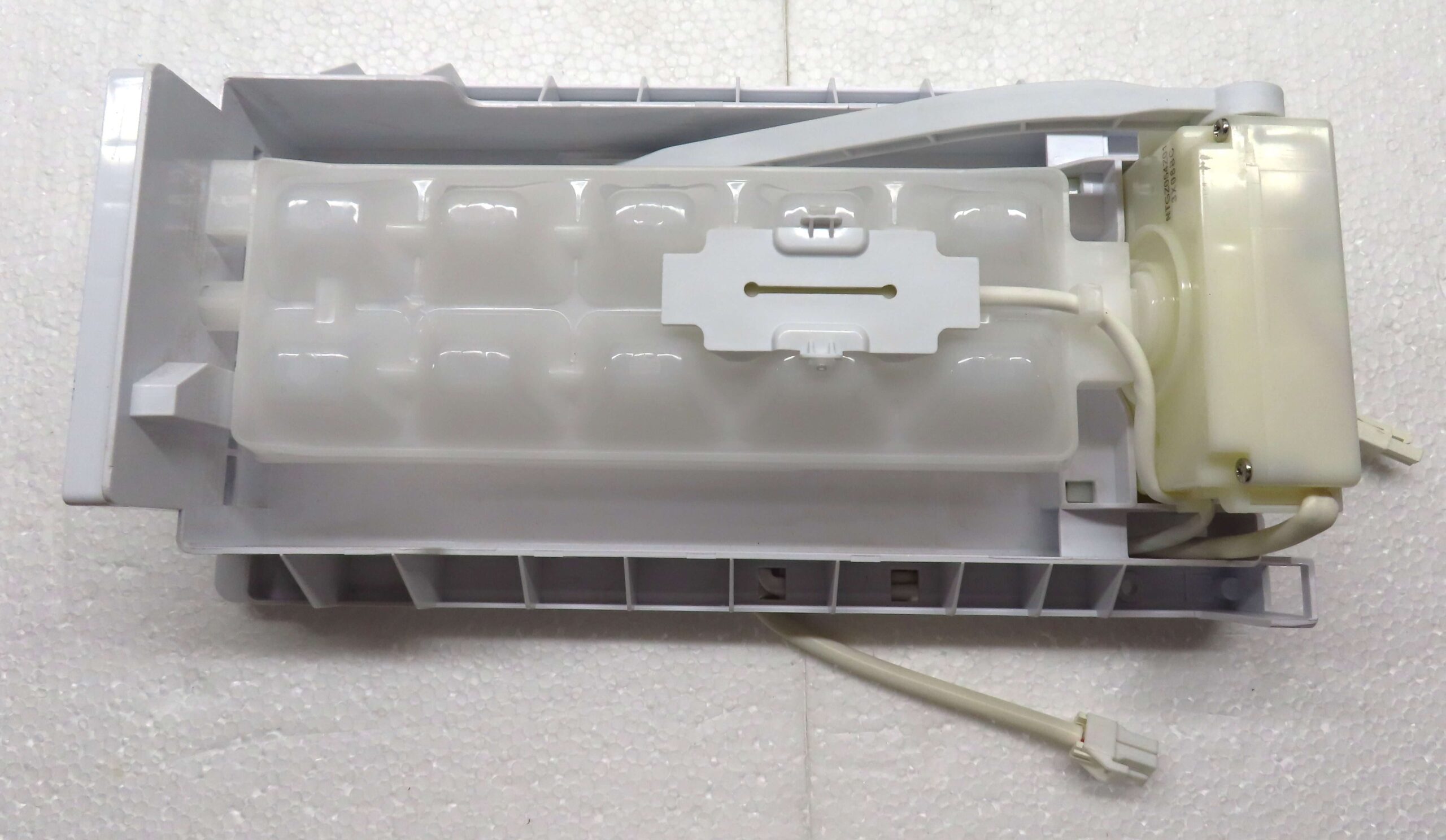 HISENSE FRIDGE ICE MAKER K2272720 - Image 3