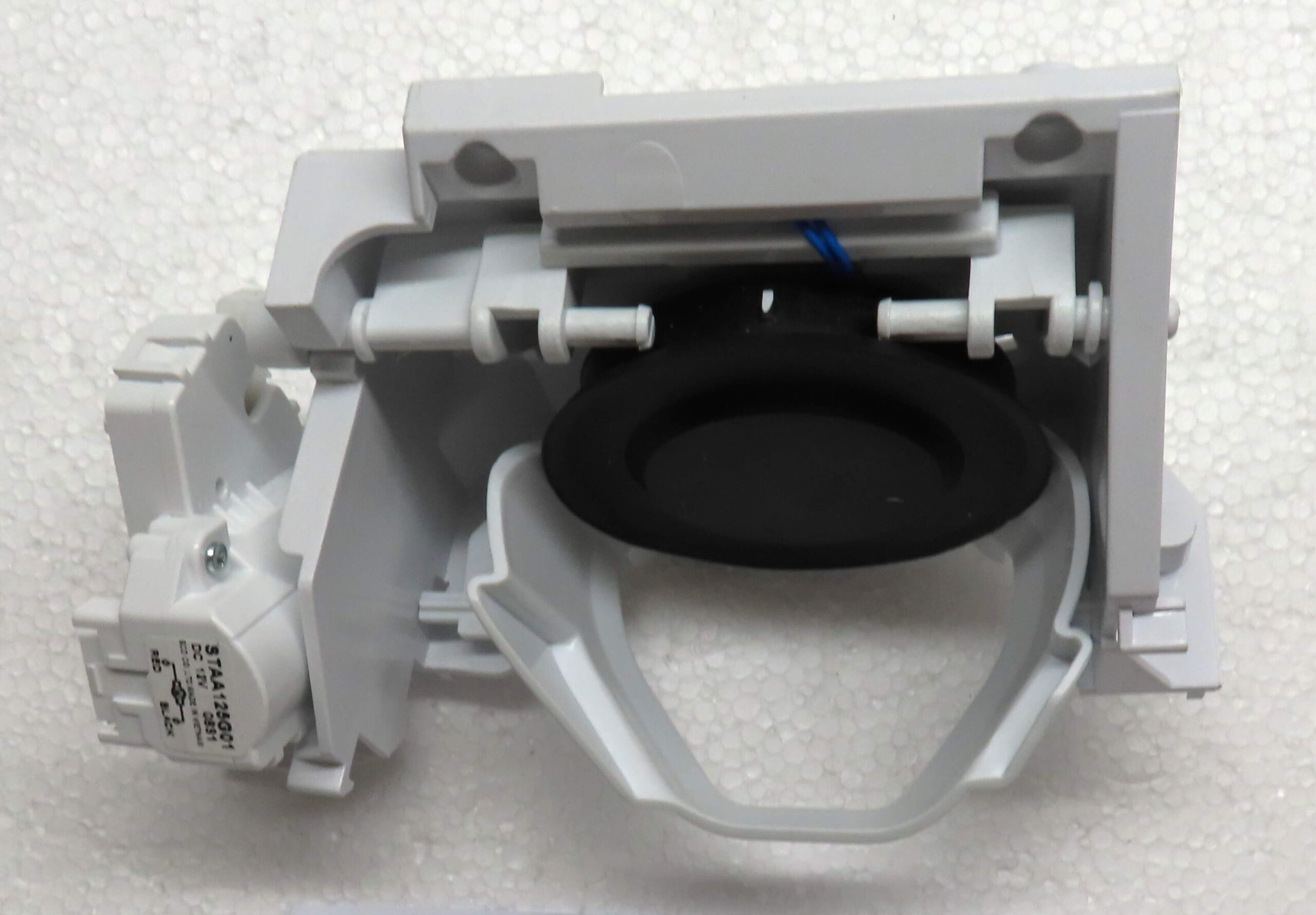 HISENSE FRIDGE ICE CHUTE ASSEMBLY K1988846 - Image 6