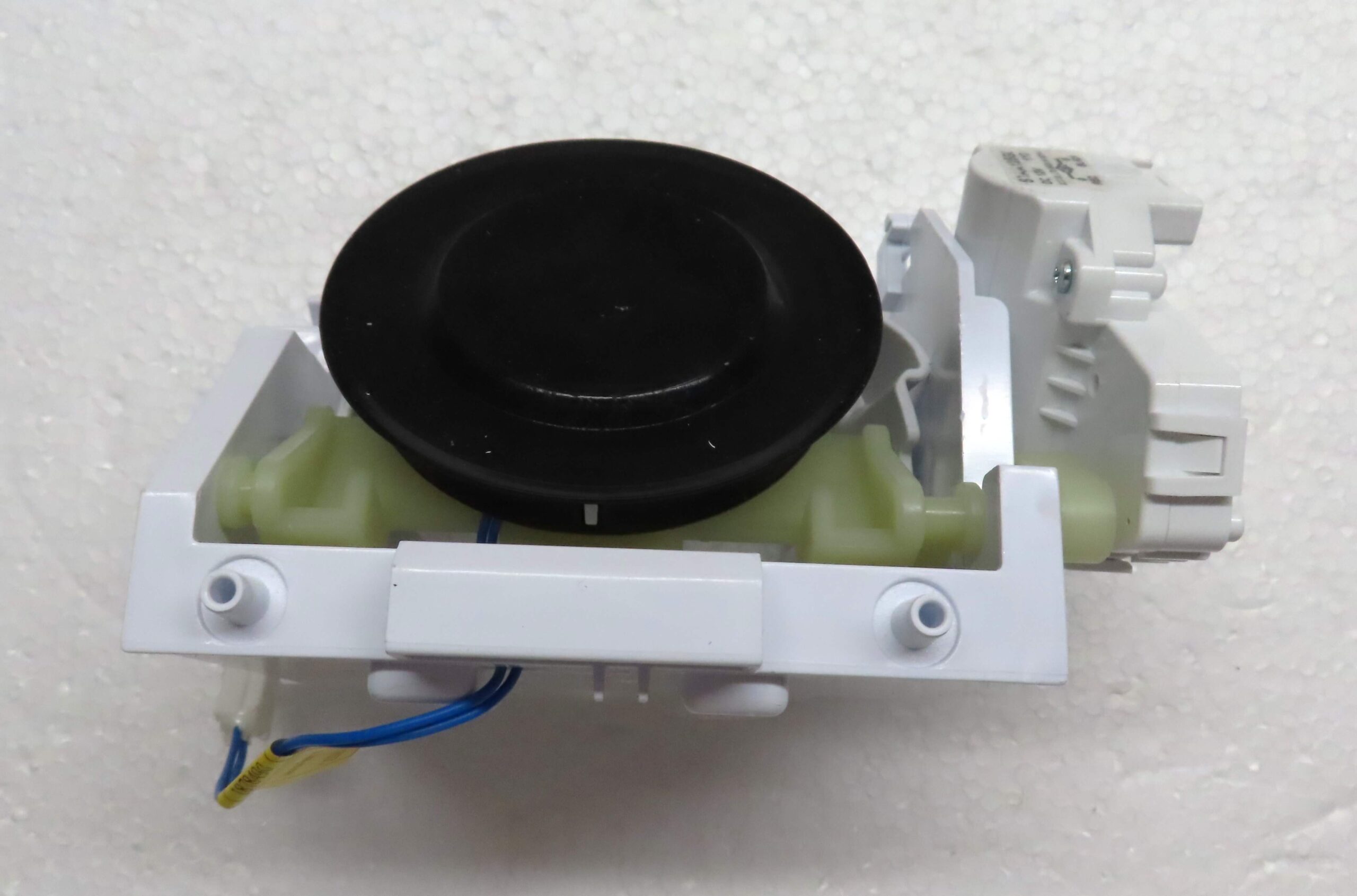 HISENSE FRIDGE ICE CHUTE ASSY K2092729 - Image 7