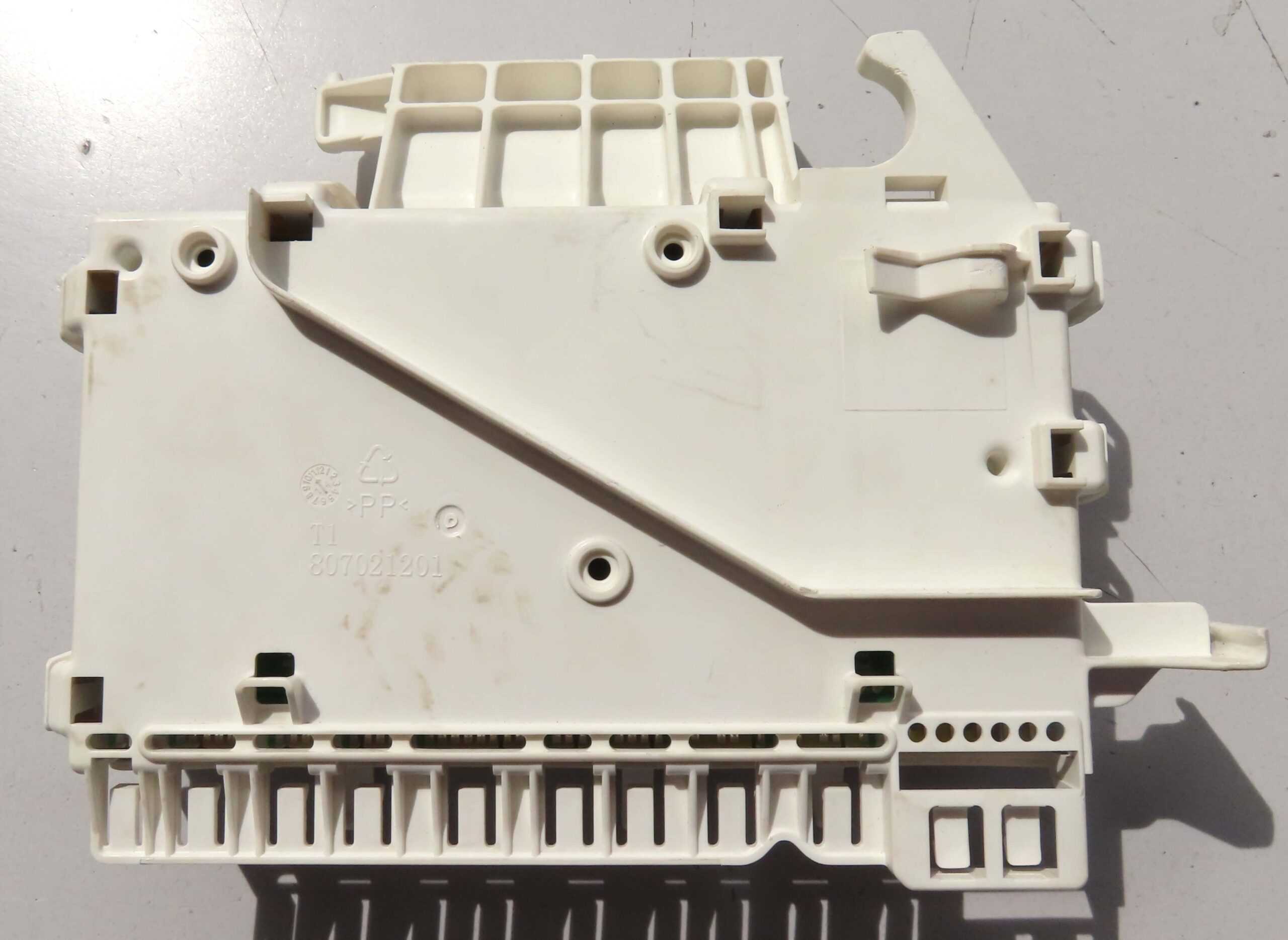 Electrolux F/L Washer/Dryer Main PCB 973914900334033 - Image 2